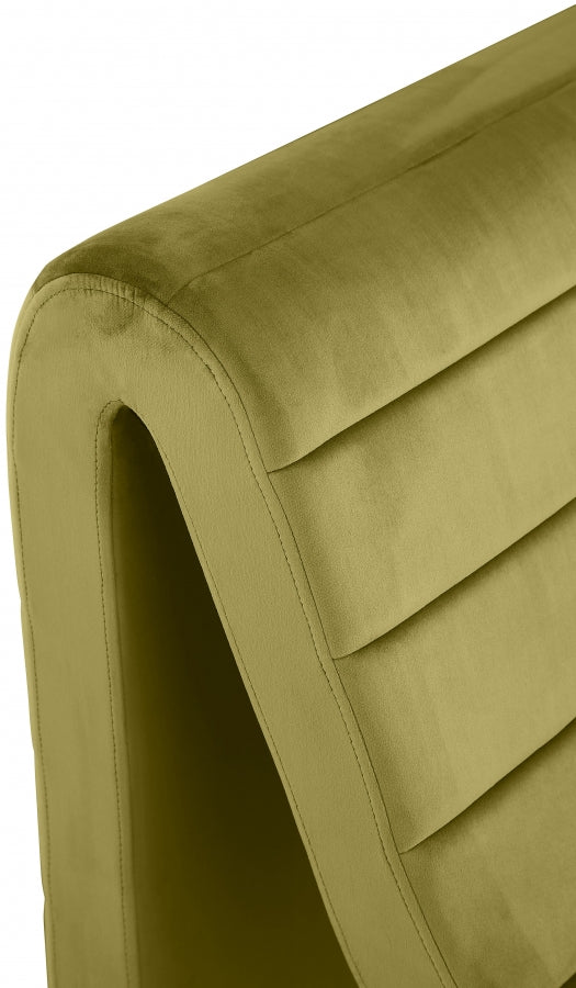 Yvi Velvet accent chair