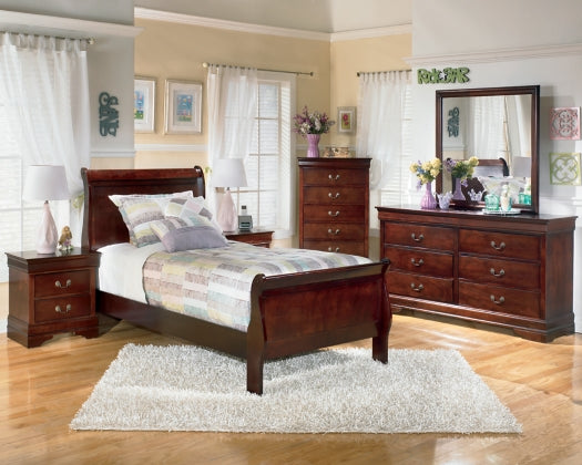 673B Riadsila Two Drawer Night Stand