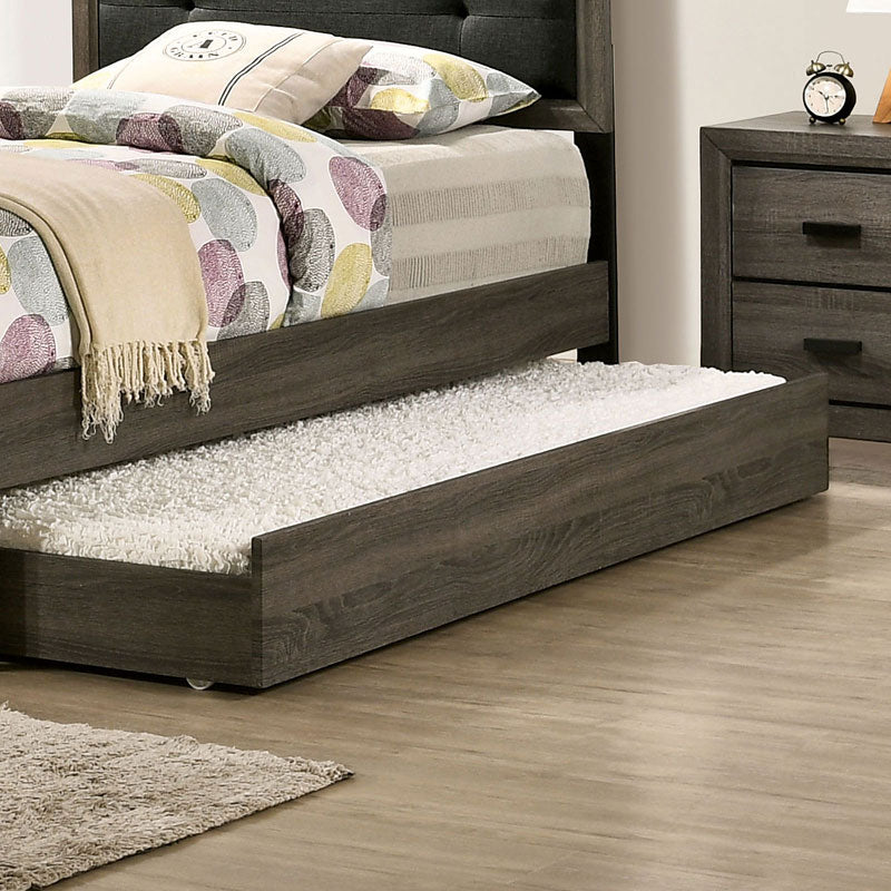 Ennoar Bedroom Set