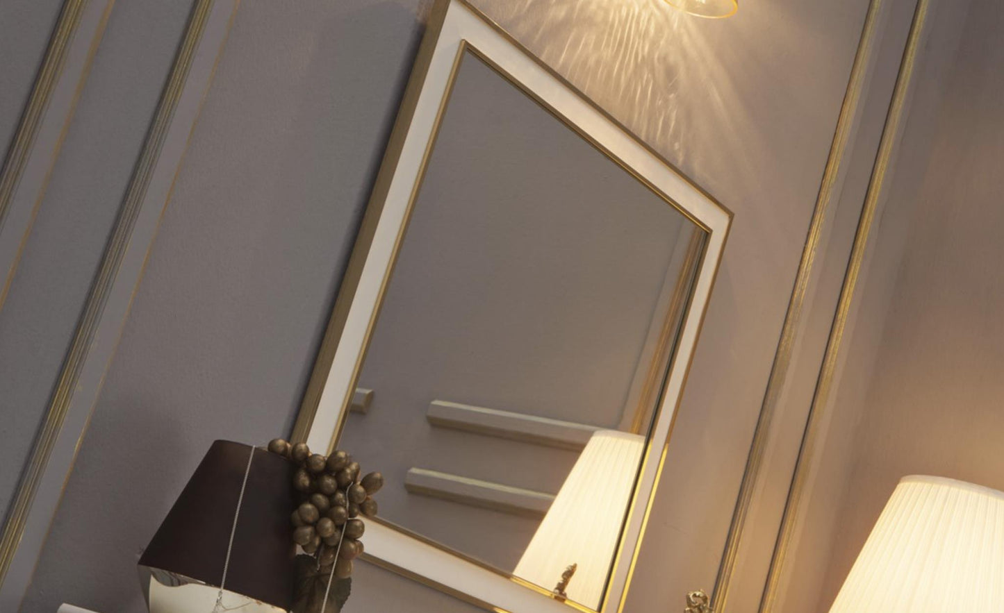 Lartsim Queen Bedroom Set