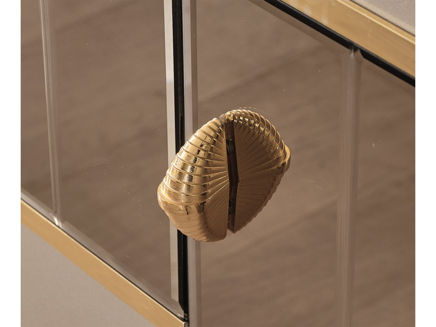 Lubnatsi Diningroom Consol With Mirror