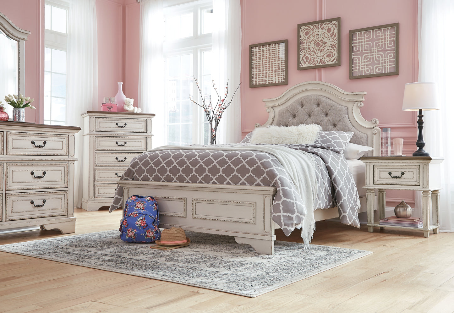 Realyn Upholstered Panel Bed