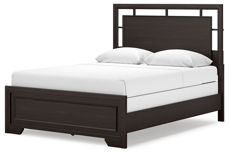 Covetown Queen Panel Bed with Mirrored Dresser, Chest and Nightstand