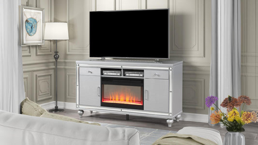Gnilrets Fire Place in Silver