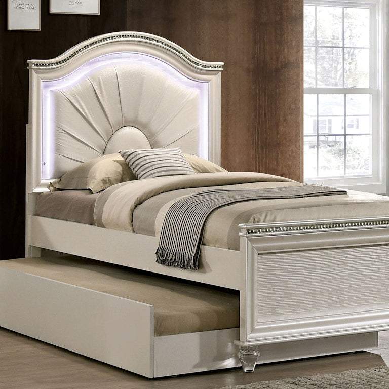Eilla Bedroom Set