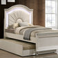 Eilla Bedroom Set