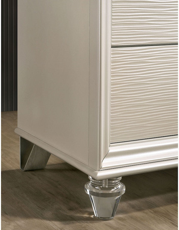 Eilla Bedroom Set