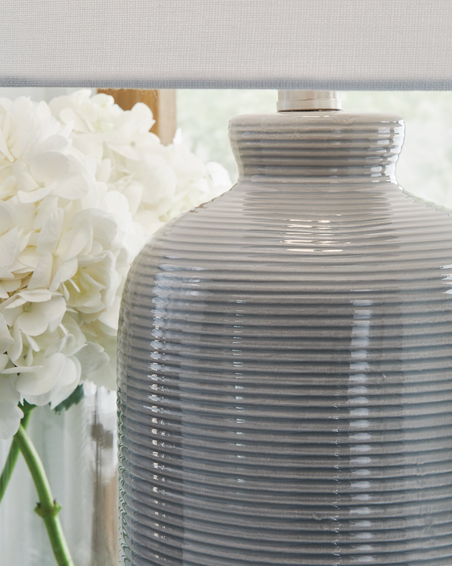 Ashley Express - Wimlow Ceramic Table Lamp (1/CN)