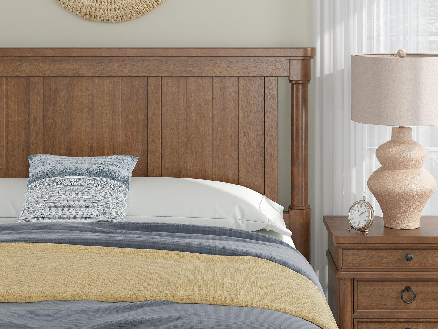 Rowlenstown California King Poster Bed