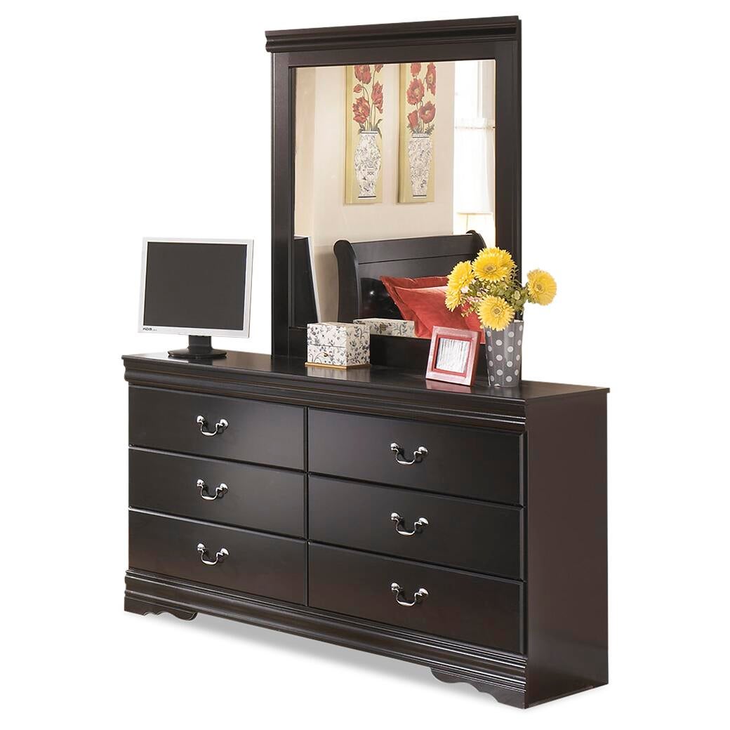 Huey Vineyard Queen Sleigh Bed with Mirrored Dresser and Nightstand