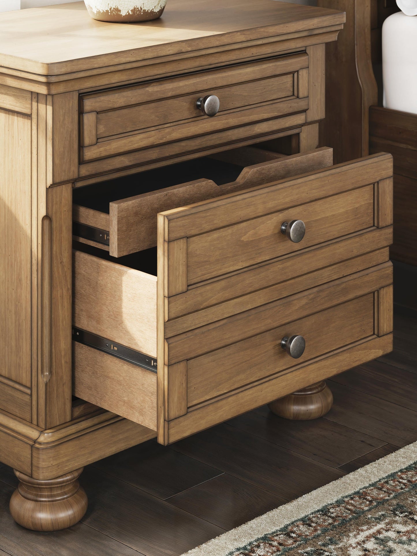 Vandenmore California King Panel Bed with Mirrored Dresser and Nightstand